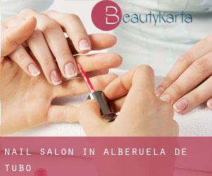 Nail Salon in Alberuela de Tubo