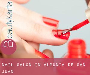 Nail Salon in Almunia de San Juan